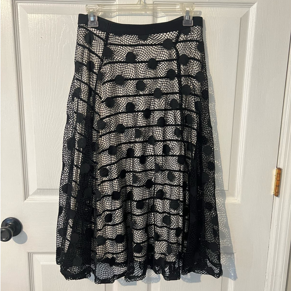 BOBEAU Women Long Black Netted Circle Overlay White Stripe Elastic Waist Skirt M